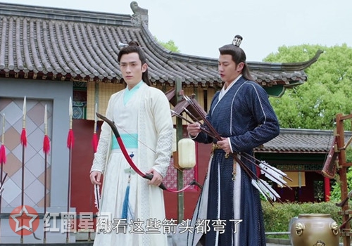 花谢花飞花满天花无谢喜欢谢千寻吗 花无谢最