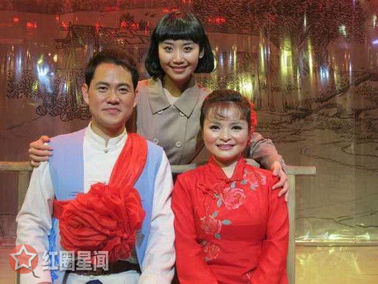 歌手2018 腾格尔帮唱吴碧霞是谁 解读吴碧霞老