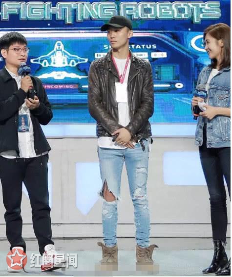 郑爽张恒相差几岁 郑爽恋情和张恒恋爱半年真