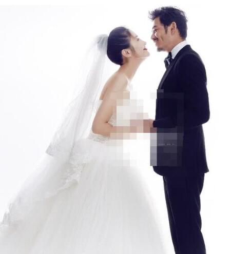 王黎雯杨烁结婚照曝光 杨烁婚礼日期9.25还老