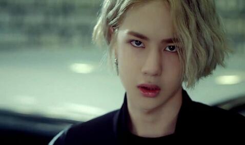 王一博的女朋友叫什么 王一博情归何处粉丝们