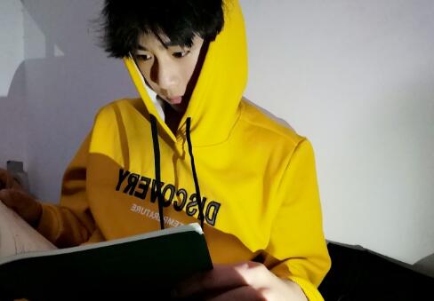 变形计袁杰多大微博多少 软萌少年因性格不刚来变形突破自己