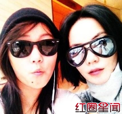王菲与女儿窦靖童