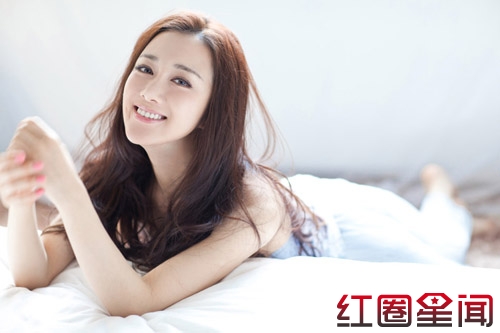 李依晓被狗咬伤