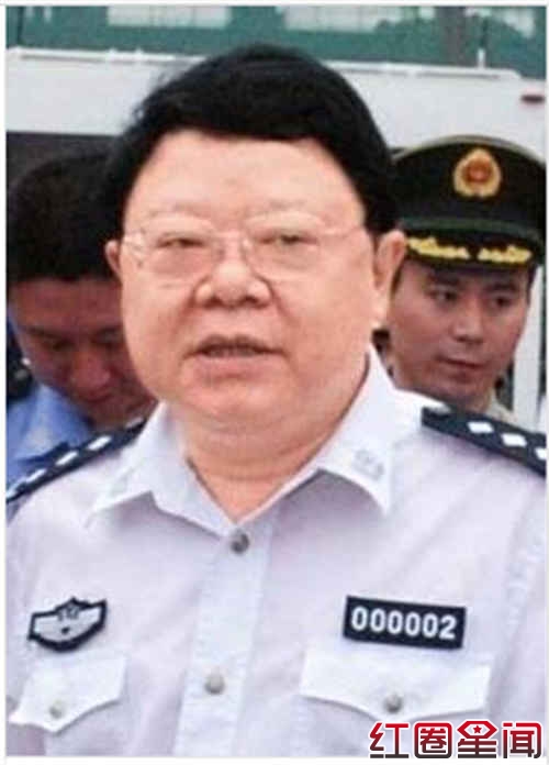 ǿ