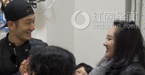黄晓明初恋女友是谁