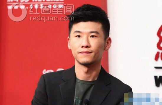 王骁的父母都是做什么的