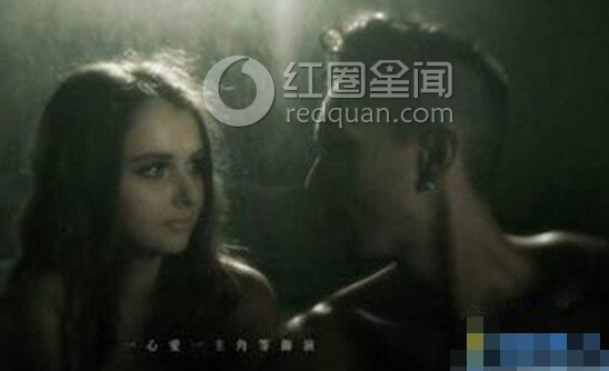 张继聪当街与嫩模激吻