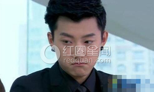 易易紫怎么那么骚