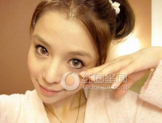 李毓芬承认整容么