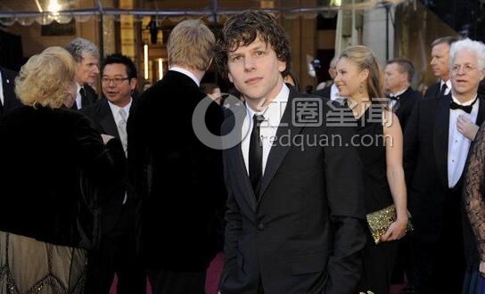 杰西艾森伯格身高体重是多少