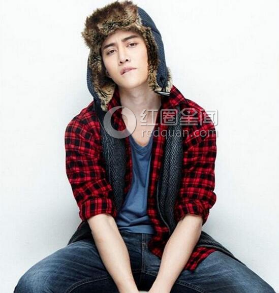 mike和aom公开接吻是真的吗