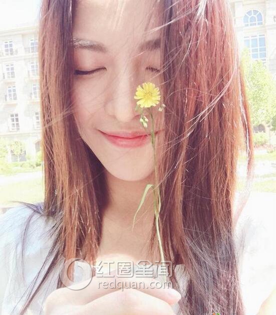 钟楚曦背景怎么样