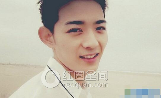 龙星凉床戏曝光