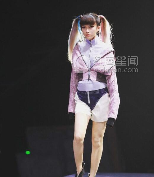 周君怡性感写真