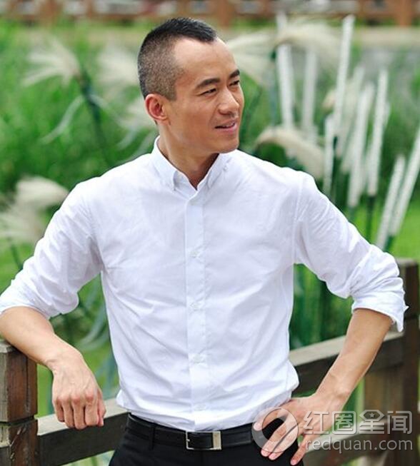 央视主持人离开下海是真的吗
