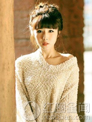 方安娜的妈妈做啥的