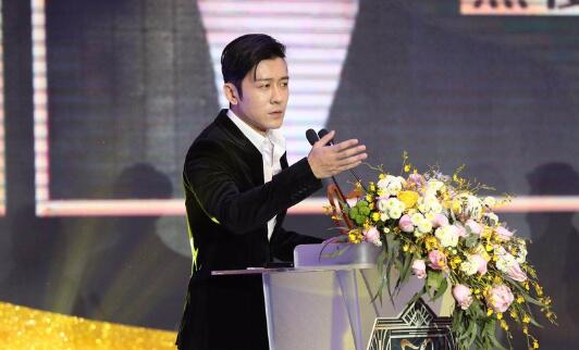 戴靖杰喜欢曼君吗