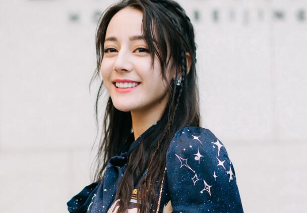 迪丽热巴是金鹰女神吗