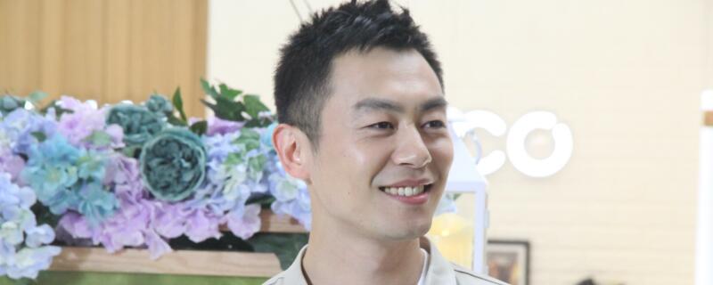 朱亚文是刘亦菲同学吗