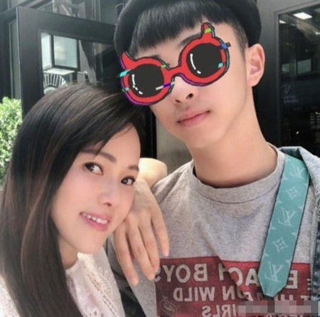 哈利得了什么病