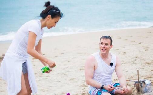 马雅舒的老公有钱吗