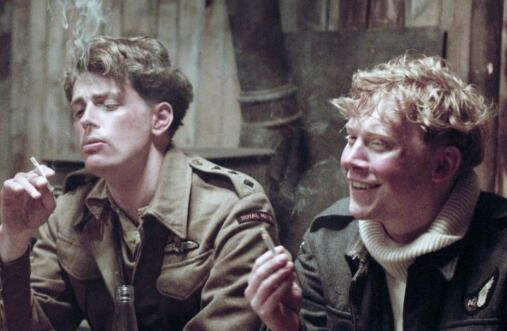 ��ɫ�϶�����ʵ�¼���