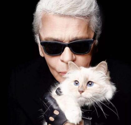 卡尔为什么叫老佛爷