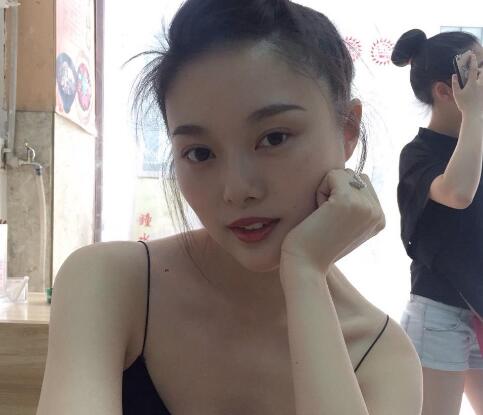 ˭