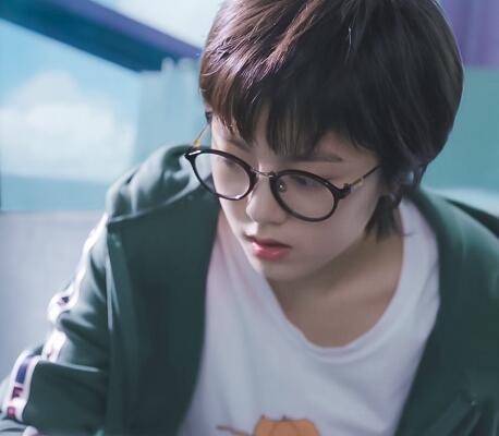 少年派林妙妙做吃播