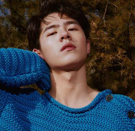 刘昊然给粉丝捐钱