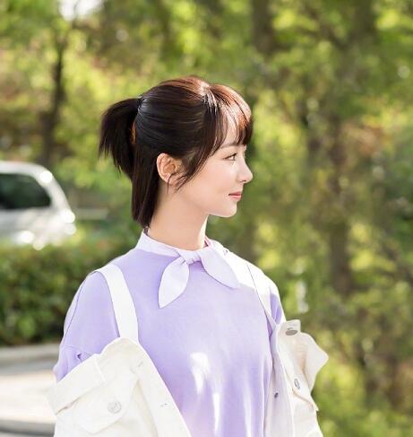 蜜汁炖鱿鱼佟年是做什么的