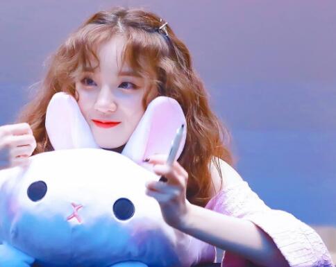 ˭