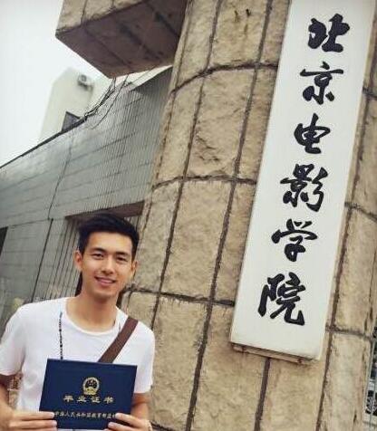 李现杨紫是一个班的吗