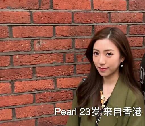 �Ķ����ź�2Ů��������ϲ��˭