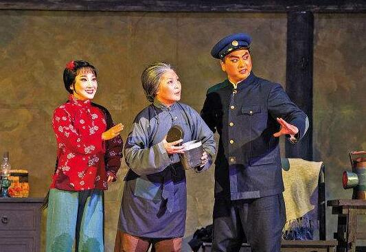 红灯记原唱是谁出自哪里