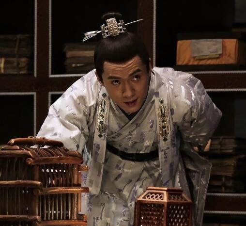 �������¼�����������й���ʲô��ϵ