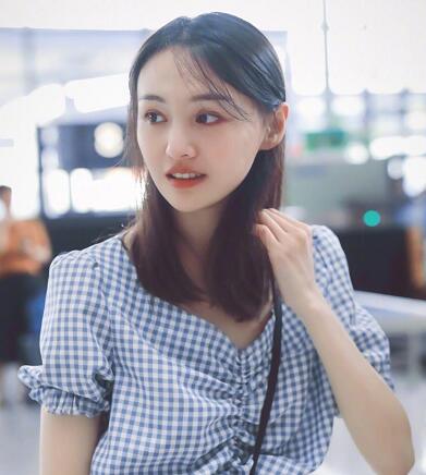 郑爽回应想当网红放弃拍戏