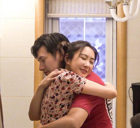 严屹宽和杜若溪怎么认识的