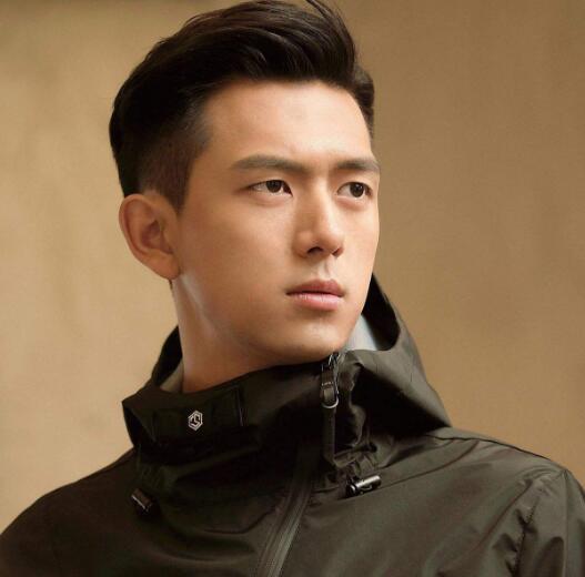 李现脚上的纹身有什么寓意