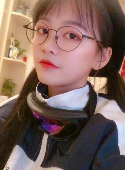 陈逗逗是不是迪丽热巴