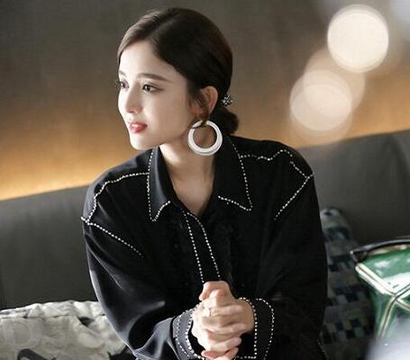 归还世界给你霍泽宇是坏人吗