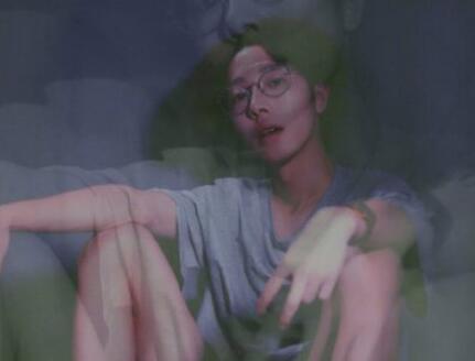 ˯˭