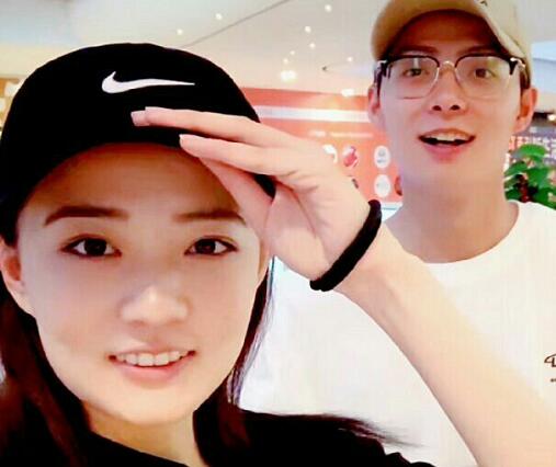 徐璐张铭恩公布恋情