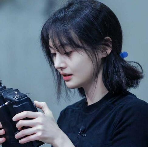 郑爽和张恒在一起后的变化是什么