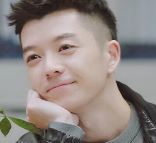 С��ϲ����ʦ��˭�ݵ�