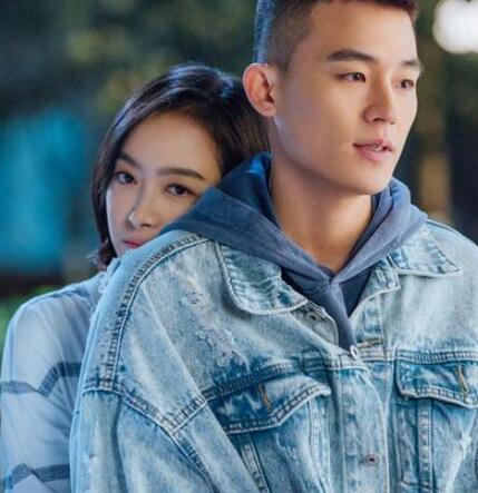 山月不知心底事向远爱谁