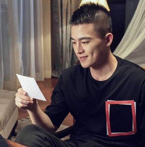 山月不知心底事叶骞泽爱向远吗