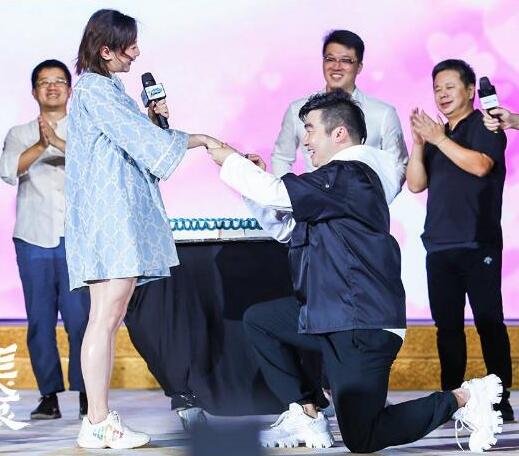 制片人梁超是哪个公司多大了