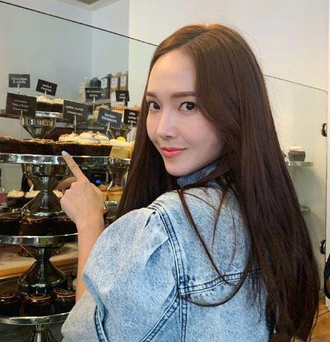 郑秀妍被中国经纪公司起诉怎么回事